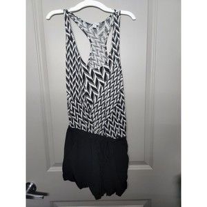 Splendid Size Extra Small Romper One Piece Shorts White Black Chevron Rayon XS